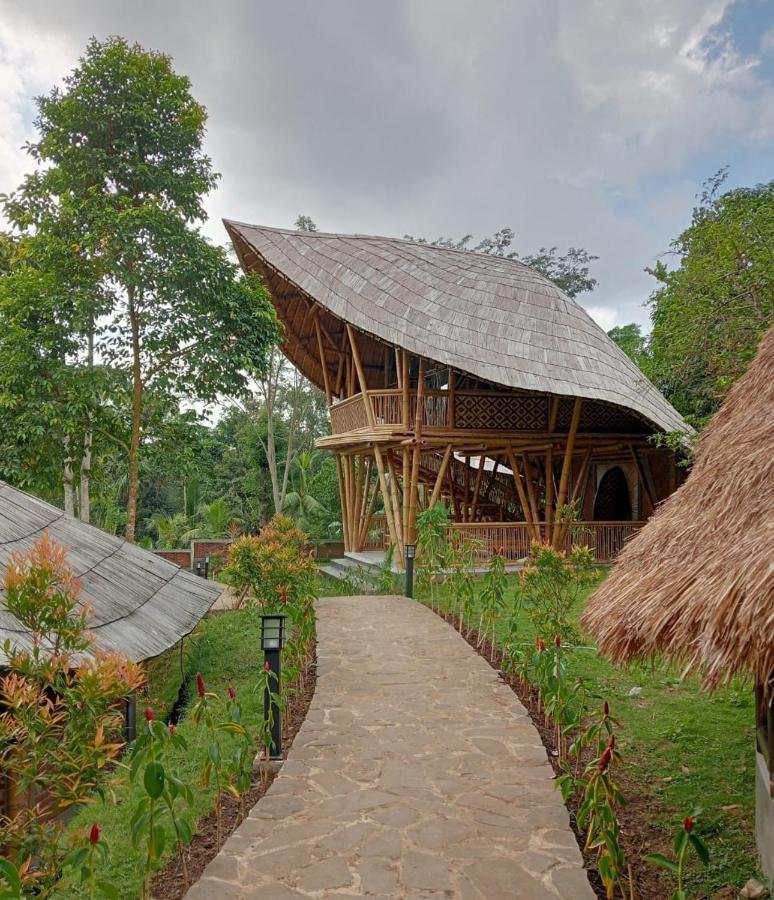 The Osing Bamboo Resort - A Liberta Collection Banyuwangi  Exterior foto