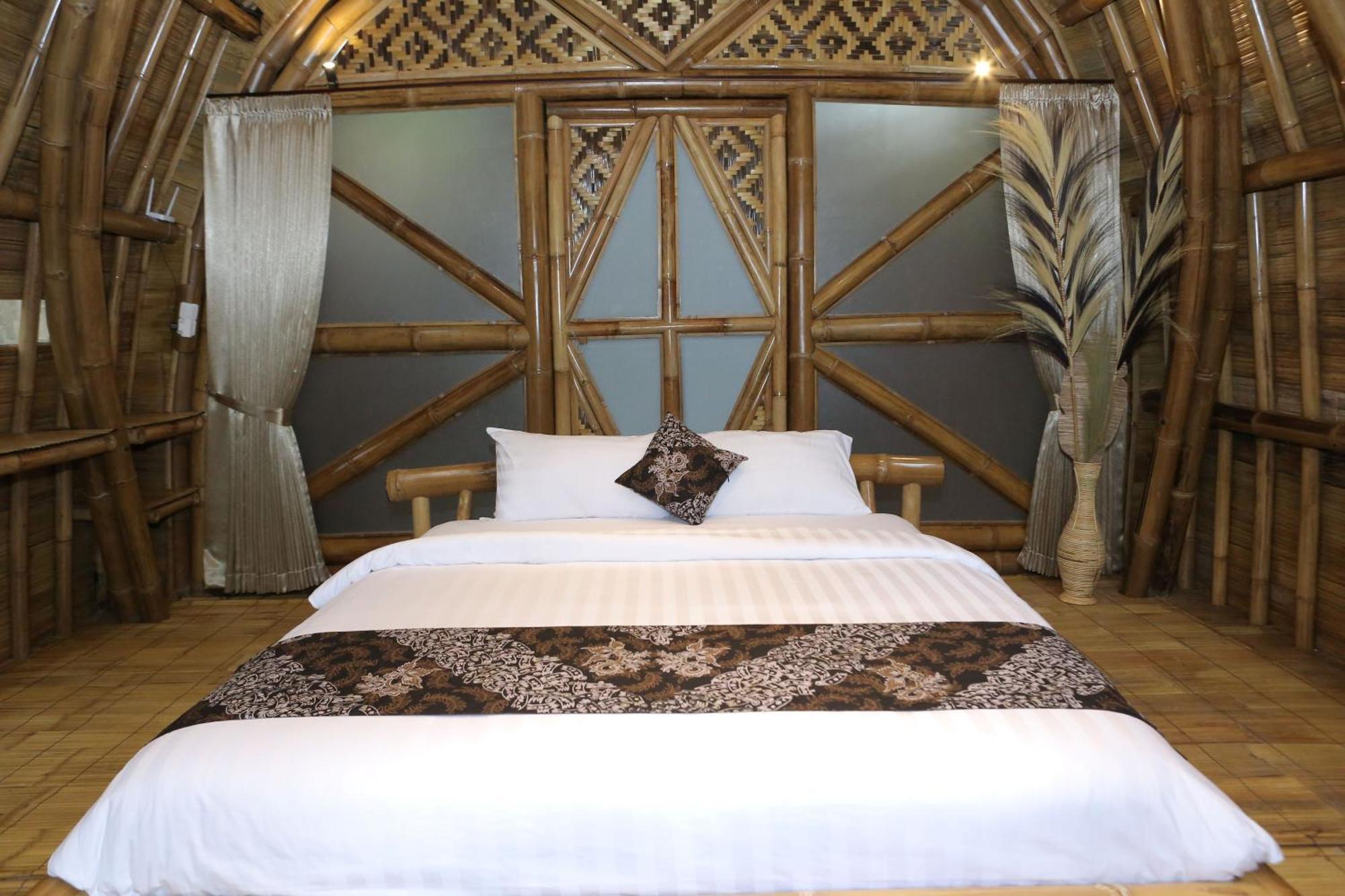 The Osing Bamboo Resort - A Liberta Collection Banyuwangi  Exterior foto