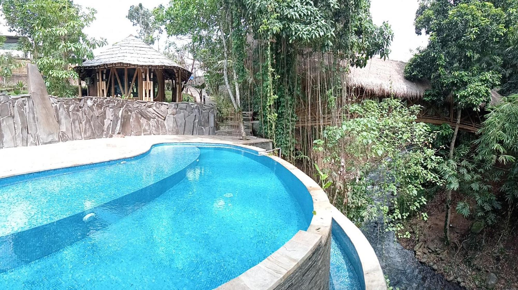 The Osing Bamboo Resort - A Liberta Collection Banyuwangi  Exterior foto